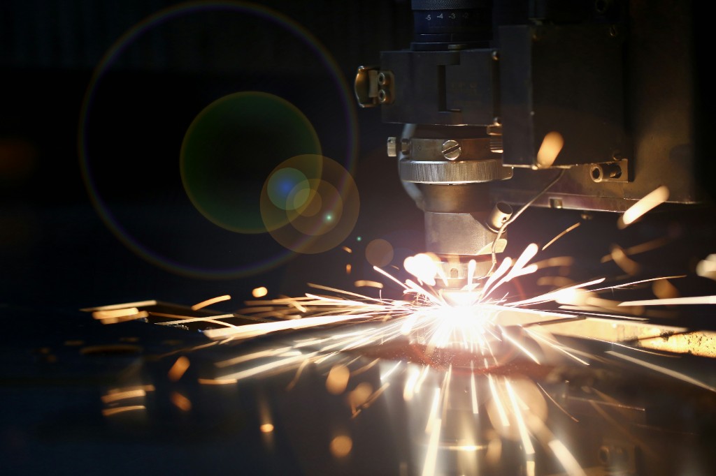 Découpe d’acier inoxydable au laser à fibre 4000W, quoi savoir